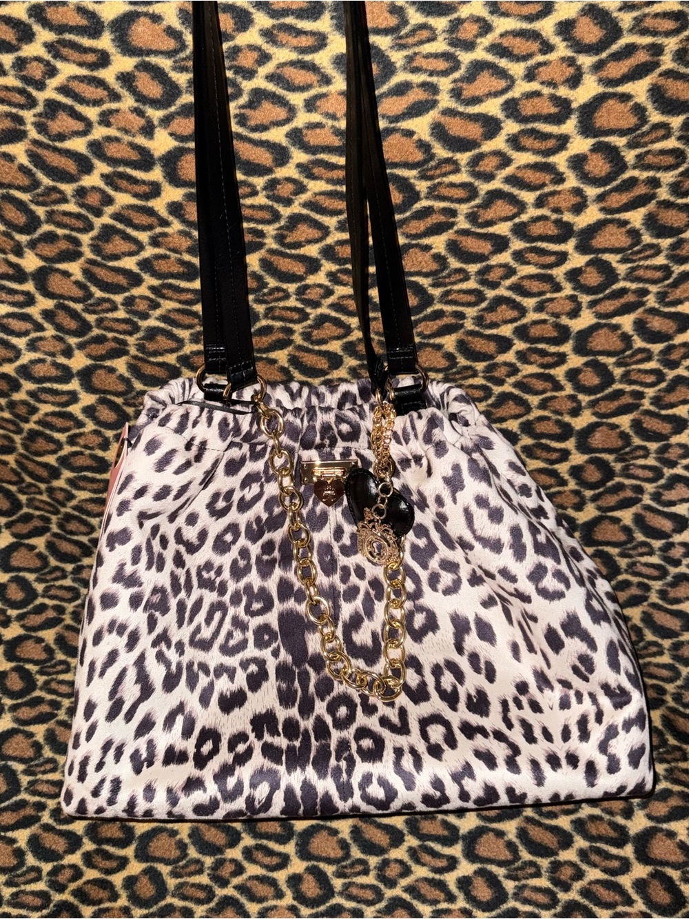 NWT Juicy Couture Fashionable Juicy Tote in Snow Leopard